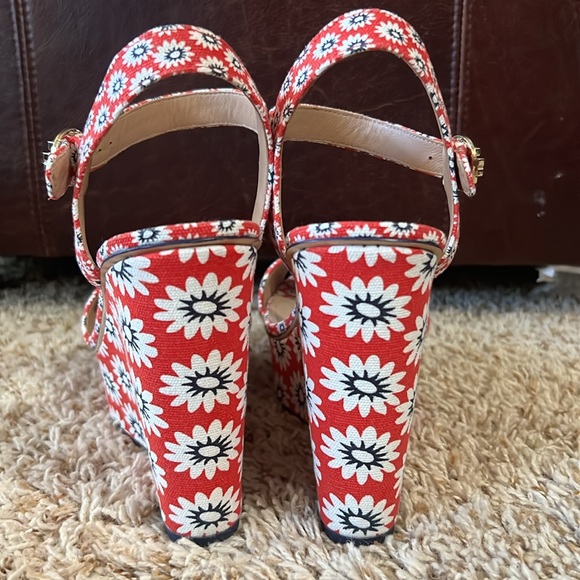 Tory Burch Canvas Floral Print Wedge Sandals - Women's Sz 9.5M - Great condition - Picture 4 of 12
